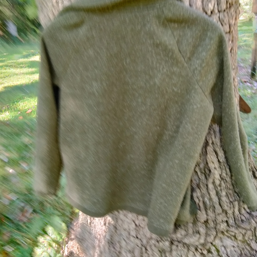 💲CLEARANCE💲Avia Fleece Jacket in size M - Picture 2 of 3